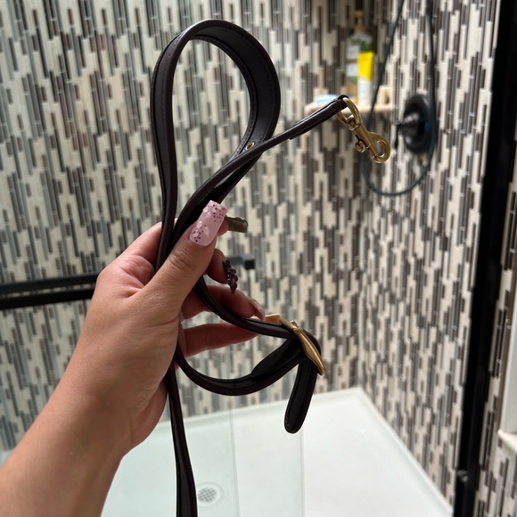 SOLD Coach burgundy flap shoulder bag - Picture 7 of 11